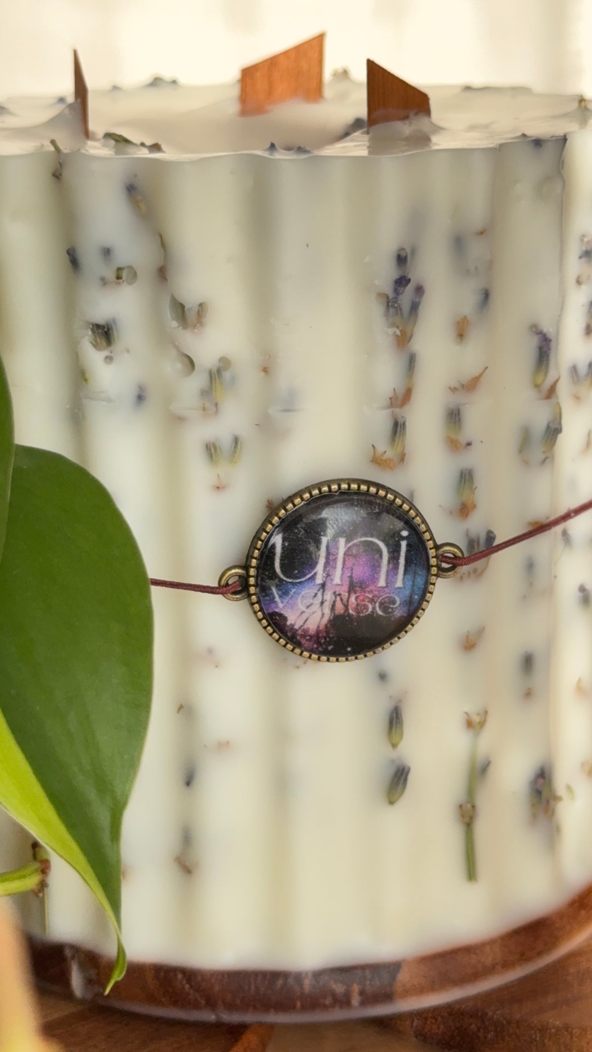 BOTANICAL CANDLE - with dried flowers (included 3"x6" ribbed glass candle holder)
