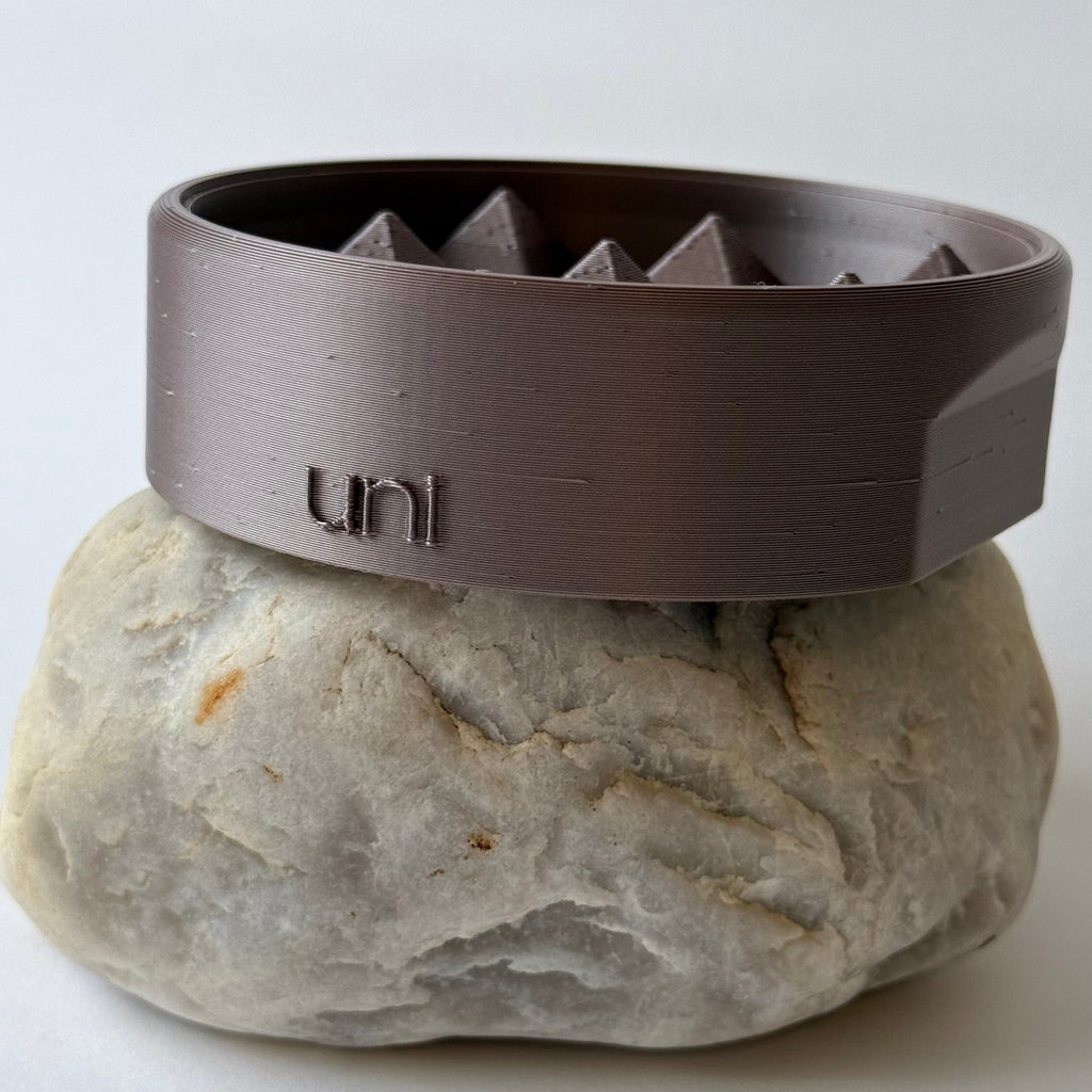 UNO™ — Sculpture Pyramid Grid with Clear Crystal