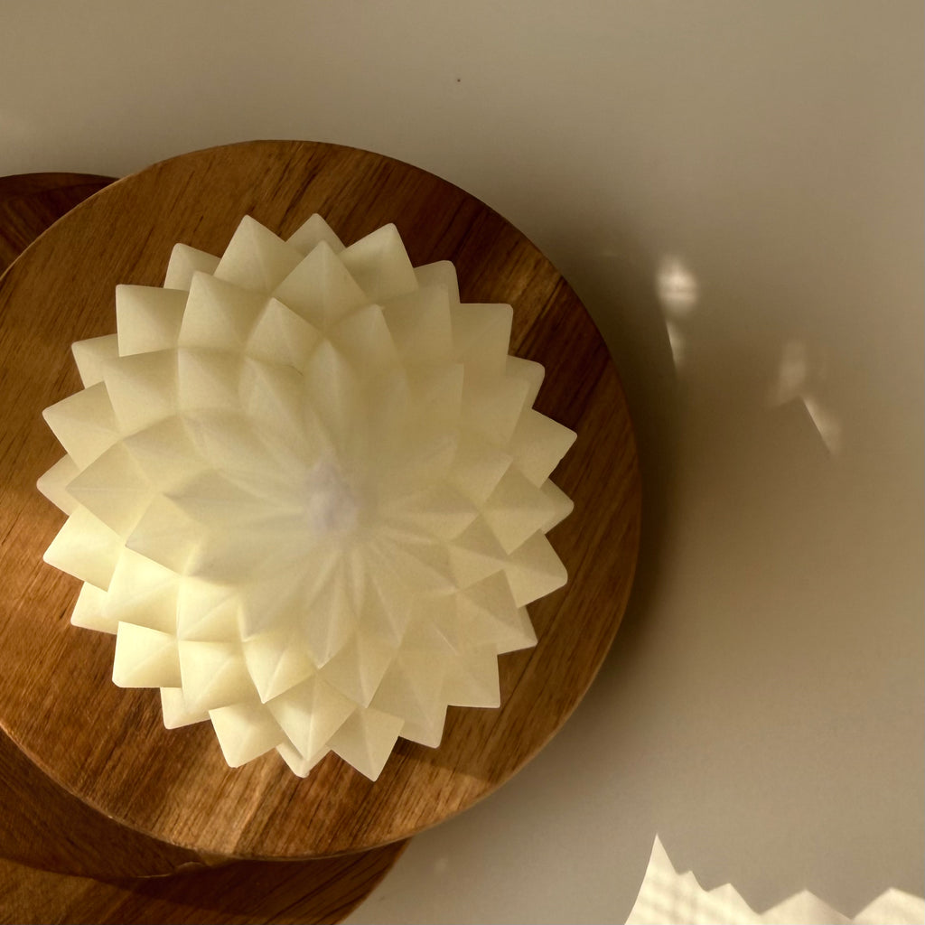 CHRISTMAS SCULPTED CANDLES