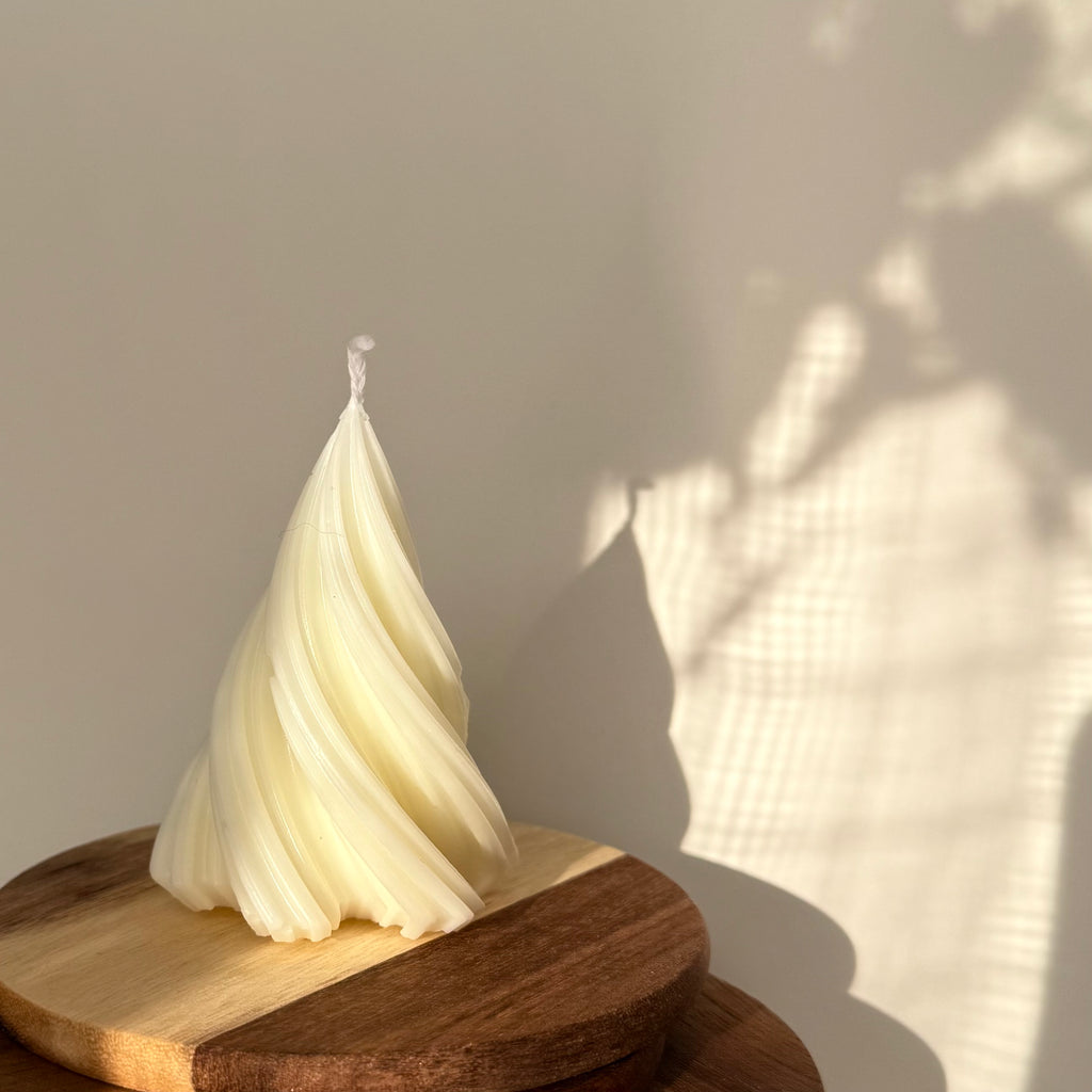 CHRISTMAS SCULPTED CANDLES
